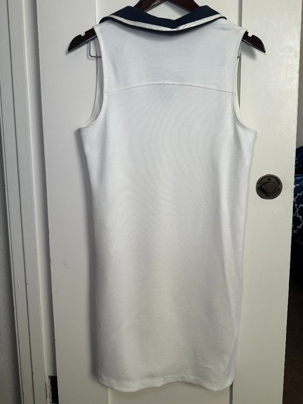All in Motion Airy Sleek Sleeveless Polo Dress White Navy Women Medium NWT - Picture 3 of 10